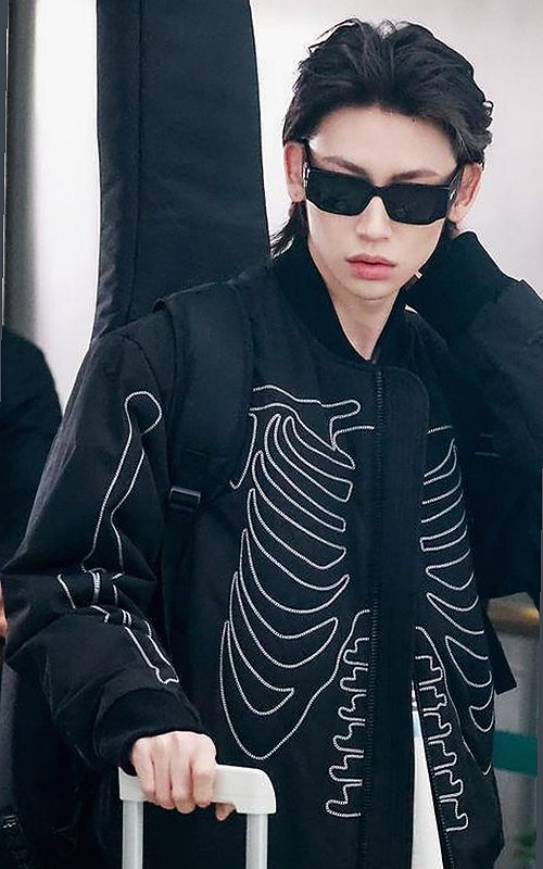 已满十八岁60分钟电视剧官方版下载——探索成人内容的最新动态