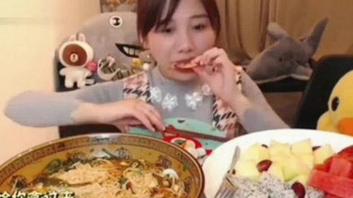 探索小巧🐥伸女生🍑🍑里姿势免费版官方版的多样玩法与争议