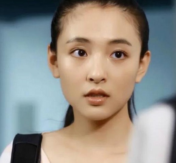 18+触摸互动游戏+黄油苹果官方版：探索最新动态与行业趋势