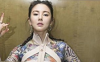 刘宇宁体验菠萝TV免费版：探索多样资源的背后