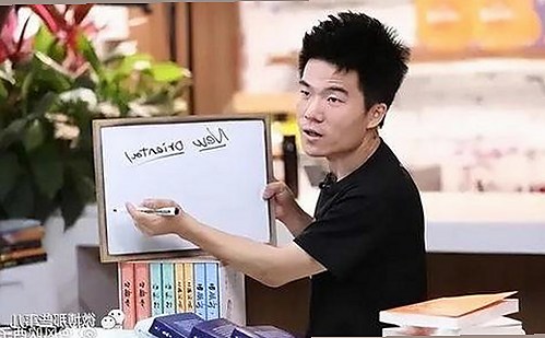 18+触摸互动游戏+黄油苹果免费官方版：探索最新内容与相关资源