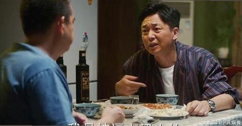 全面解析“小🐔🐔伸进🈲🔞🔞A官方版”背后引发的关注与争议